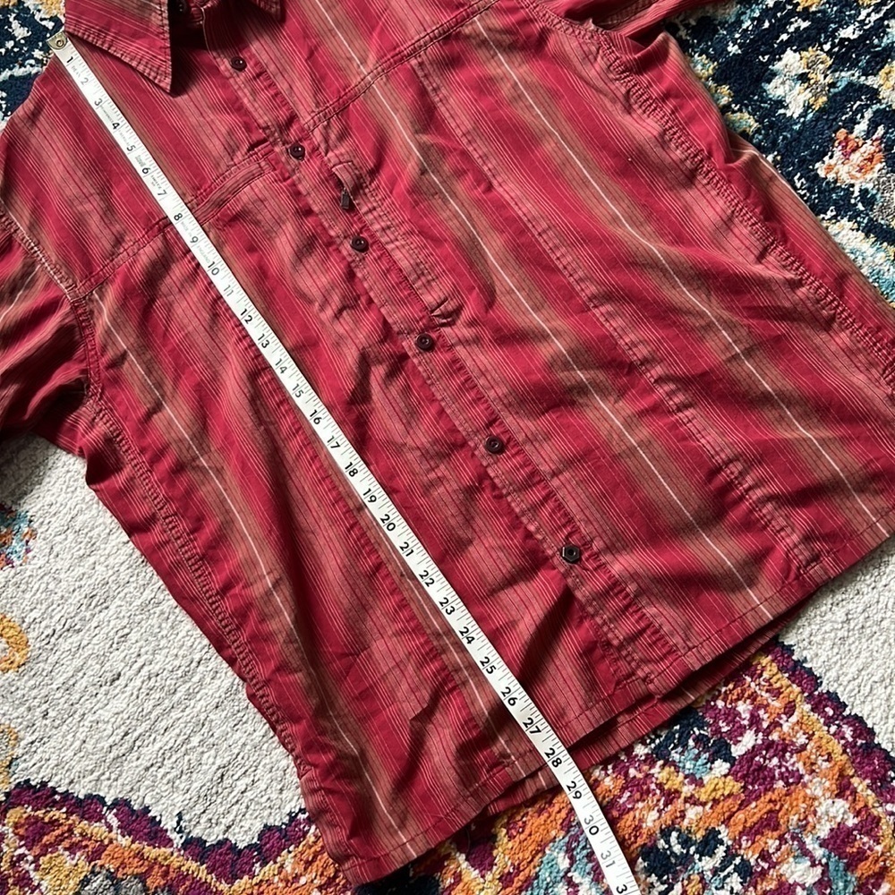 Mountain Hardwear Men’s Short Sleeve Button Down - Large - Picture 11 of 11